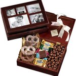 Broadway Basketeers Chocolate Photo Gift Box